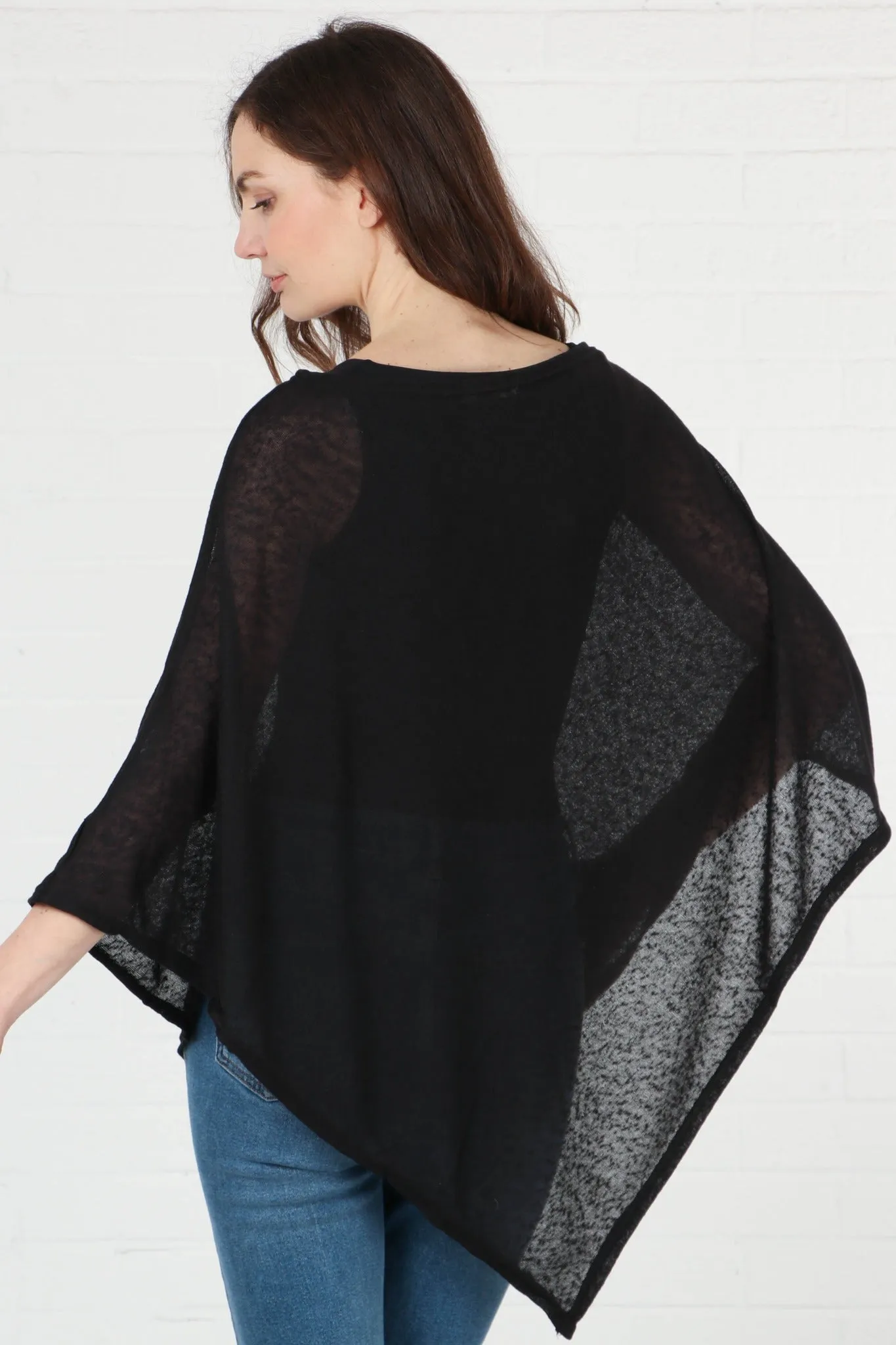 Kim Lightweight One Size Poncho - Black