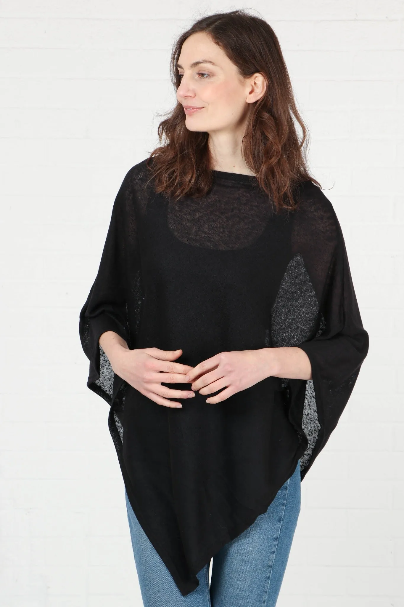 Kim Lightweight One Size Poncho - Black