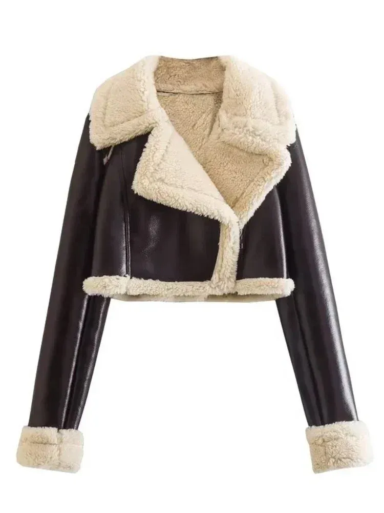 Modern Cropped Leather Jacket with Cozy Faux Fur Lining