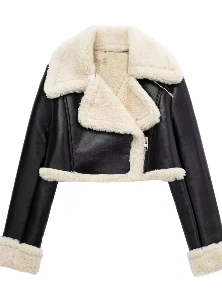 Modern Cropped Leather Jacket with Cozy Faux Fur Lining
